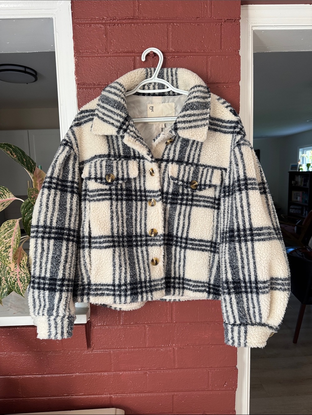 Pilcro Anthropologie Off White & Navy Blue Plaid Cropped Sherpa Jacket XS - Picture 3 of 13